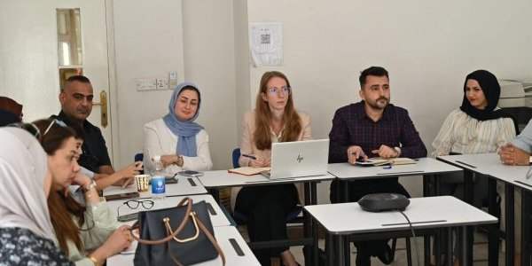 Dans le cadre du programme CELFI, l'Institut français a accueilli ce samedi 26 septembre 16 professeurs de français suite à leur stage en France de perfectionnement de l'enseignement du français au Cavilam et au BELC, financé par l'ambassade de France en Irak.