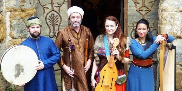 Le groupe français « Trio Myrias »