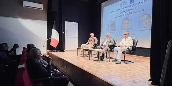 Retour en images sur la soirée littéraire « Le cinéma et les influences sociales »