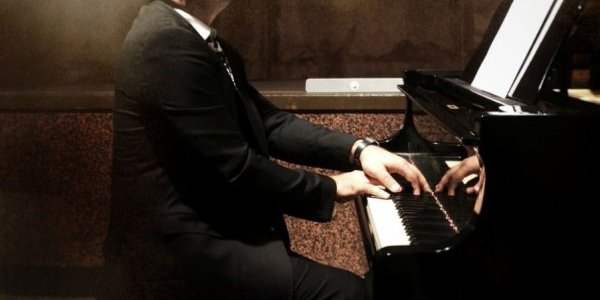 Concert de piano De Ahmad Mahmoud